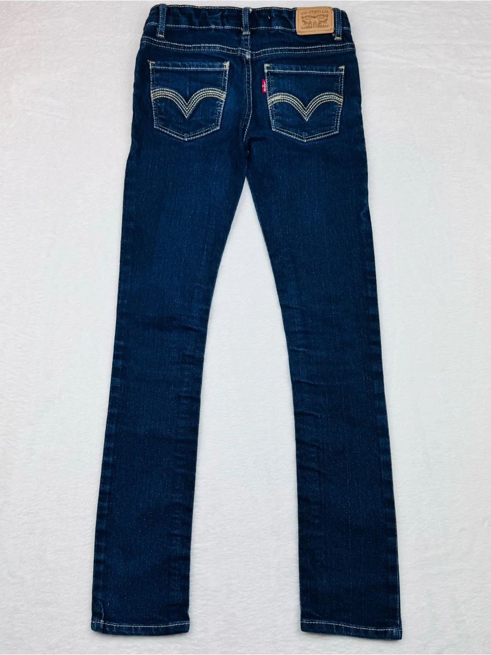 Lot of 2 jeans for girls. 1 is a size 7 Slim, 1 is is a size 8 super skinny